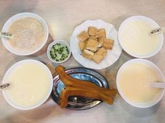 -兄弟深夜豆浆