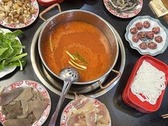 -乳仔牛牦牛汤锅 烤羊排(松潘古城店)