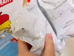 -泡泡玛特POPMART(蓝色港湾店)