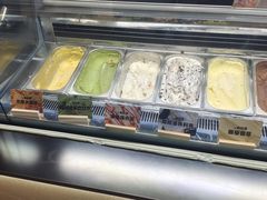 -极拉图·现制冰淇淋(梅溪湖新天地步步高店)