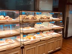 面包甜点陈列柜-新侨三宝乐面包店(崇文门店)