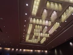 -上海滴水湖皇冠假日酒店