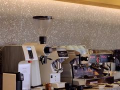 -蔚来中心(北京中关村店)