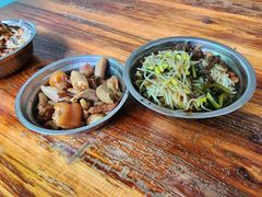 -灵山卢梅燕粉店