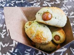 迷你香肠面包-巴黎贝甜(豪浦店)