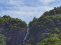 -燕子河大峡谷天坑仙境