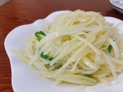 青椒土豆丝-胡子饮食店