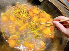 -山河屯铁锅炖(哈西站店)