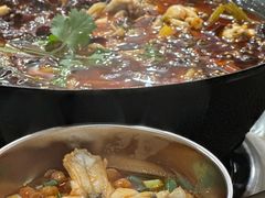 -鸿顺老铁锅美蛙鱼府(解放碑店)