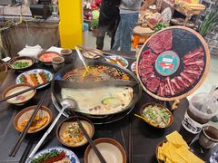 -周小明火锅(黑金冠社区店)