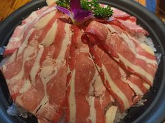 -老牌坊云南鱼豆花火锅(爱建店)