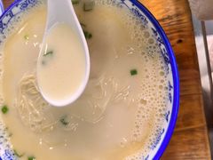 -雪琴面馆富安特色鱼汤面(城中花园店)