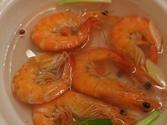 -浅深(世茂滨江精品店)