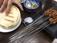 -崇德楼水盆牛羊肉泡馍馆(文艺路店)