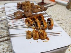 -小董哥烤串·爆汁大油边(故宫店)