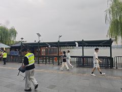 -杭州湖滨银泰in77
