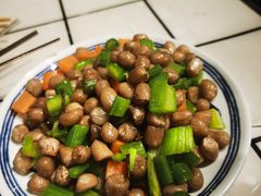 -曹掌柜小酒馆烧烤集团(宾川路店)