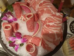 -三人行骨头王火锅(长寿店)