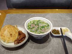 -王师傅羊汤客
