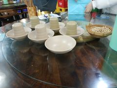 -聚八方土菜馆(余松路店)