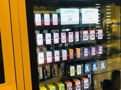 -泡泡玛特POPMART(国金街店)