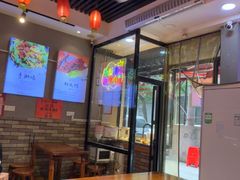 -爆炸头阿姨小四川正宗川味小吃(无任何分店)
