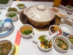 -天宜隆蘑菇宴火锅(石景山旗舰店)
