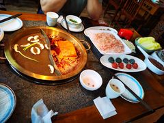 -小天鹅火锅·一线江景洪鼎旗舰店(洪崖洞店)