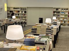 -先锋书店(五台山总店)
