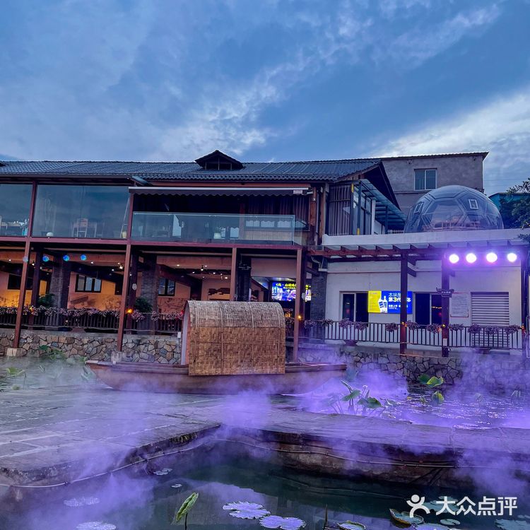 感谢迪丽热巴‼️南山上这家火锅店怎么能美得如此过分‼️