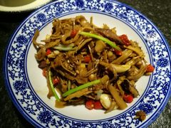 油焖烟笋-湘与香缘·湖南菜(王府井北京市百货大楼店)