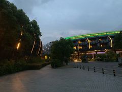 -上海滴水湖皇冠假日酒店