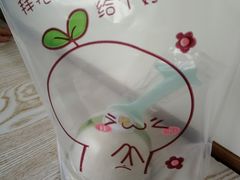 -蜜蜂小象·榴莲千层蛋糕(时代汇11栋店)