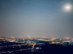 -鬼笑石后山停车场