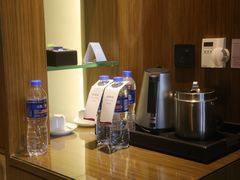 -上海滴水湖皇冠假日酒店