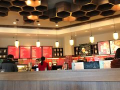 大堂-星巴克(无锡百联奥特莱斯店)