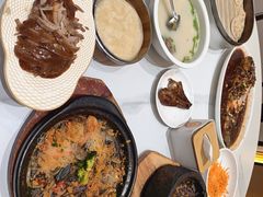 -梅利汴京烤鸭•开封豫菜地标店(东司门店)