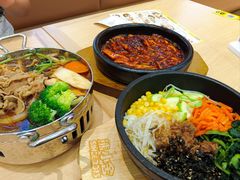 -融创茂-停车场