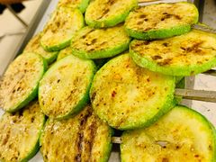小瓜-白仁仔· 活烤海鲜 宵夜(豫园店)