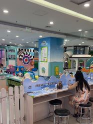 -孩子王童乐园(唐山万达广场店)