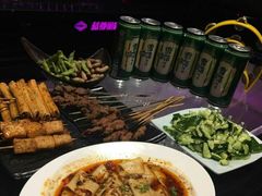 -蓝尊量贩(黄河路店)