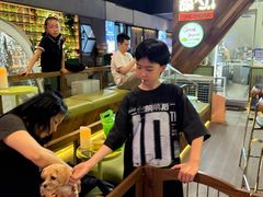 -瑞虹新天地月亮湾