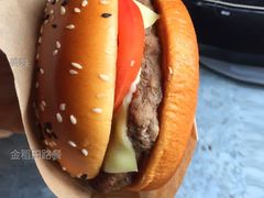 意式黑醋烧烤风味安格斯厚牛堡-麦当劳(金稻田路餐)