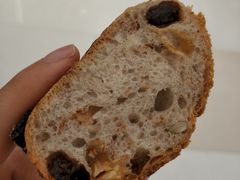 核桃提子法包-PAPER STONE BAKERY(天环店)