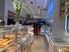 面包甜点陈列柜-好利来(东直门银座店)