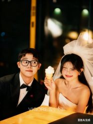 -雪中彩影婚纱摄影·微光艺术中心