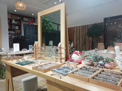 -肆兮眼镜·蔡司·徕卡战略合作店(大坪店)