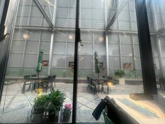 -汽车博物馆主题餐厅