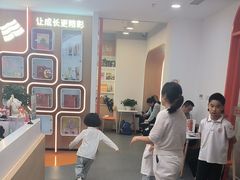 -昂立青少儿成长中心(普陀中环百联校区)