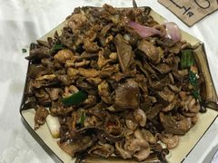 -标记美食新鲜猪杂(兴南大道店)